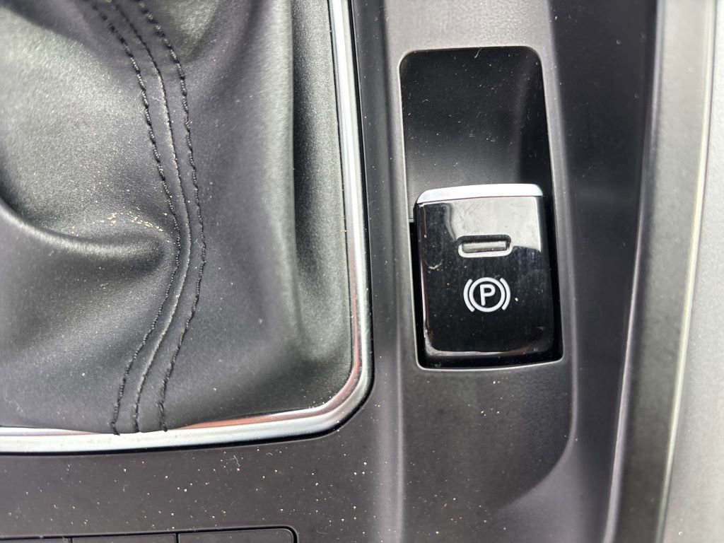 Used 2024 Dodge Hornet R/T w/ R/T Blacktop Package AWD/4WD image 37