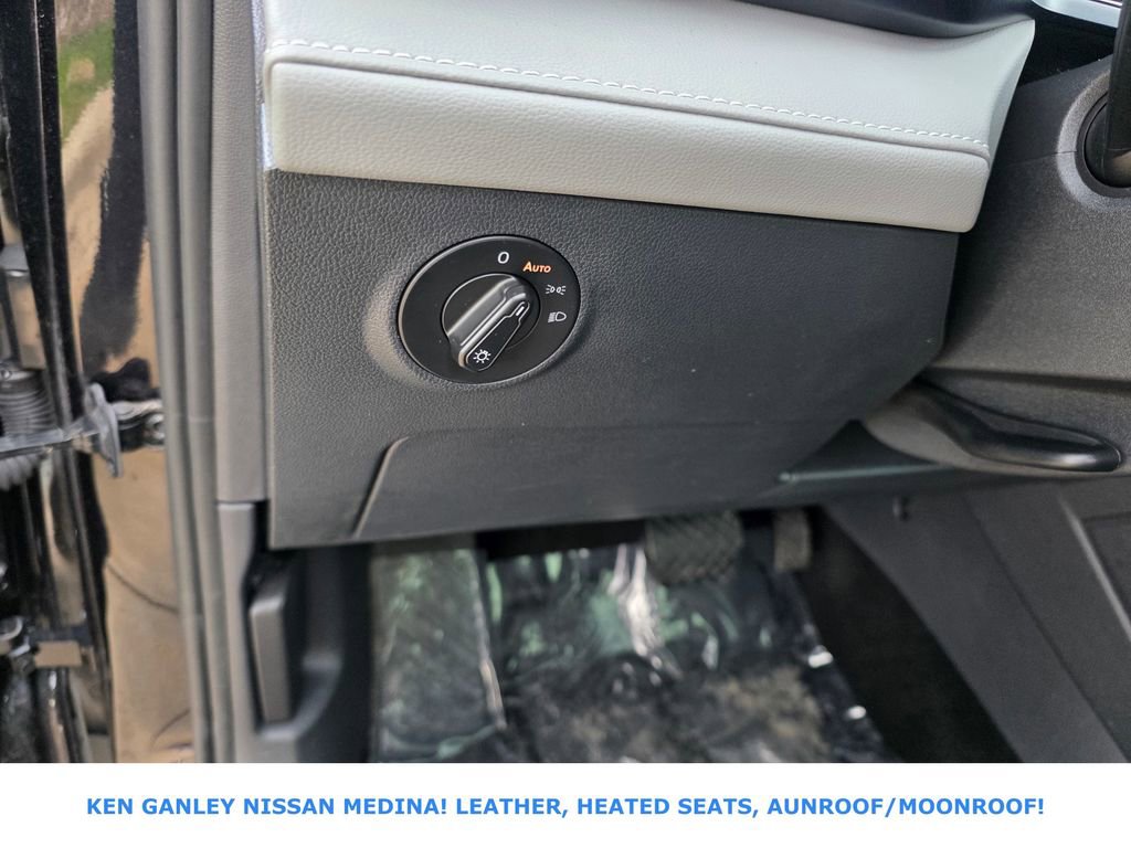 Used 2024 Volkswagen Taos SE image 37