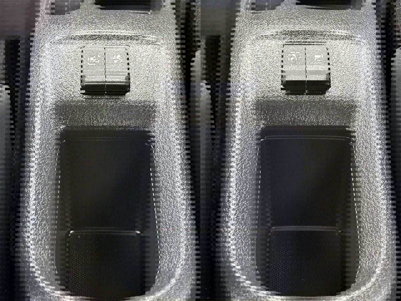 New 2025 Nissan Kicks Play S image 20