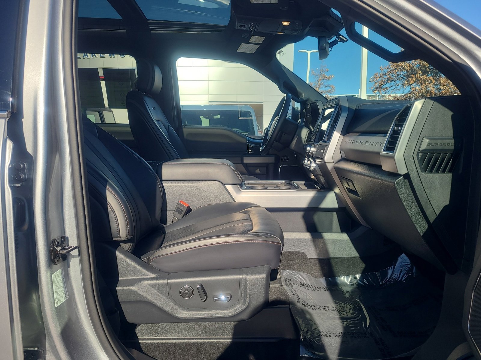 Used 2022 Ford F350 Platinum image 19