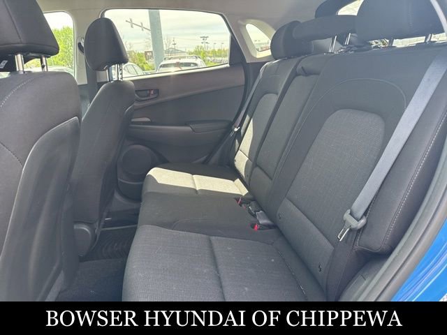 Used 2022 Hyundai Kona SEL w/ Winter Weather Package AWD/4WD image 11