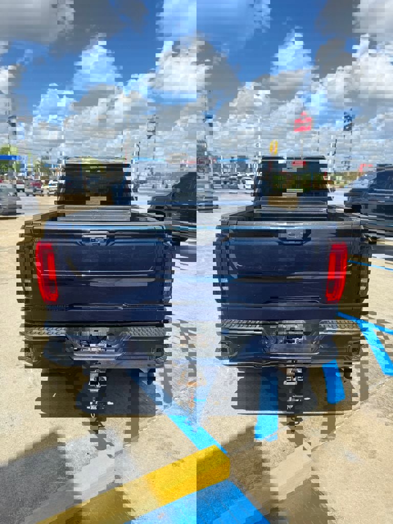 Used 2020 GMC Sierra 2500 AT4 w/ AT4 Premium Package image 6