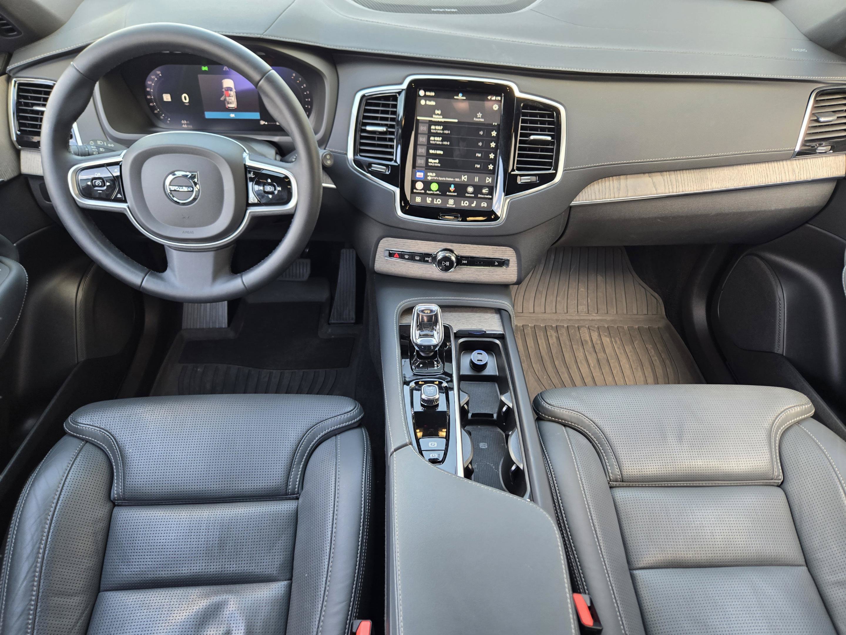 Used 2023 Volvo XC90 B6 Ultimate w/ Protection Package Premier AWD/4WD image 26