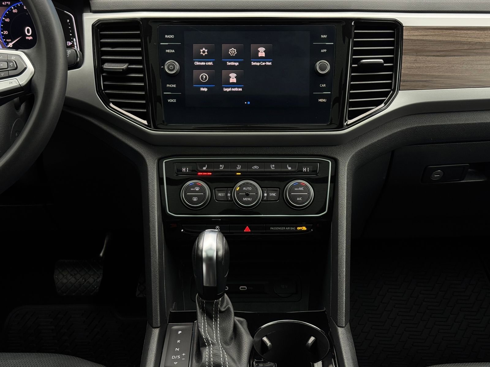 Used 2021 Volkswagen Atlas SEL Premium w/ MDO Package (Bench Seat) AWD/4WD image 19