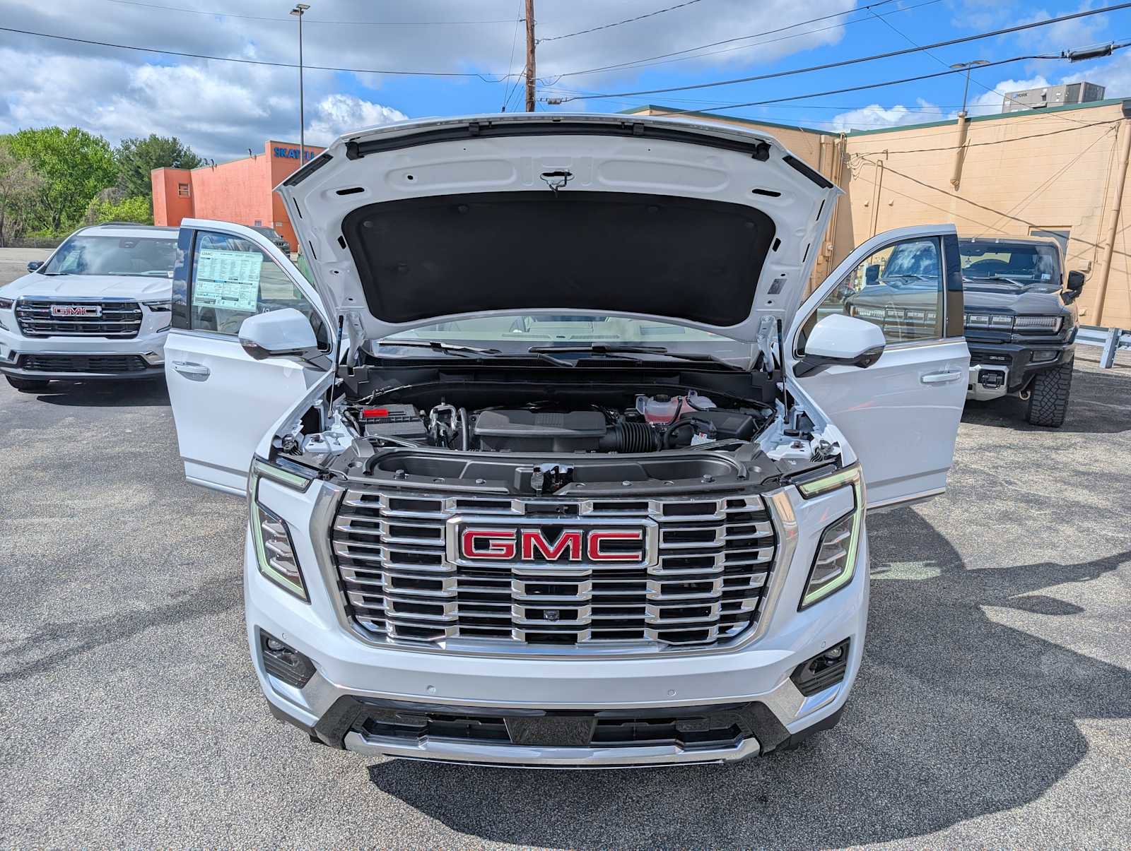 New 2026 GMC Yukon XL Denali w/ Denali Reserve Package AWD/4WD image 11