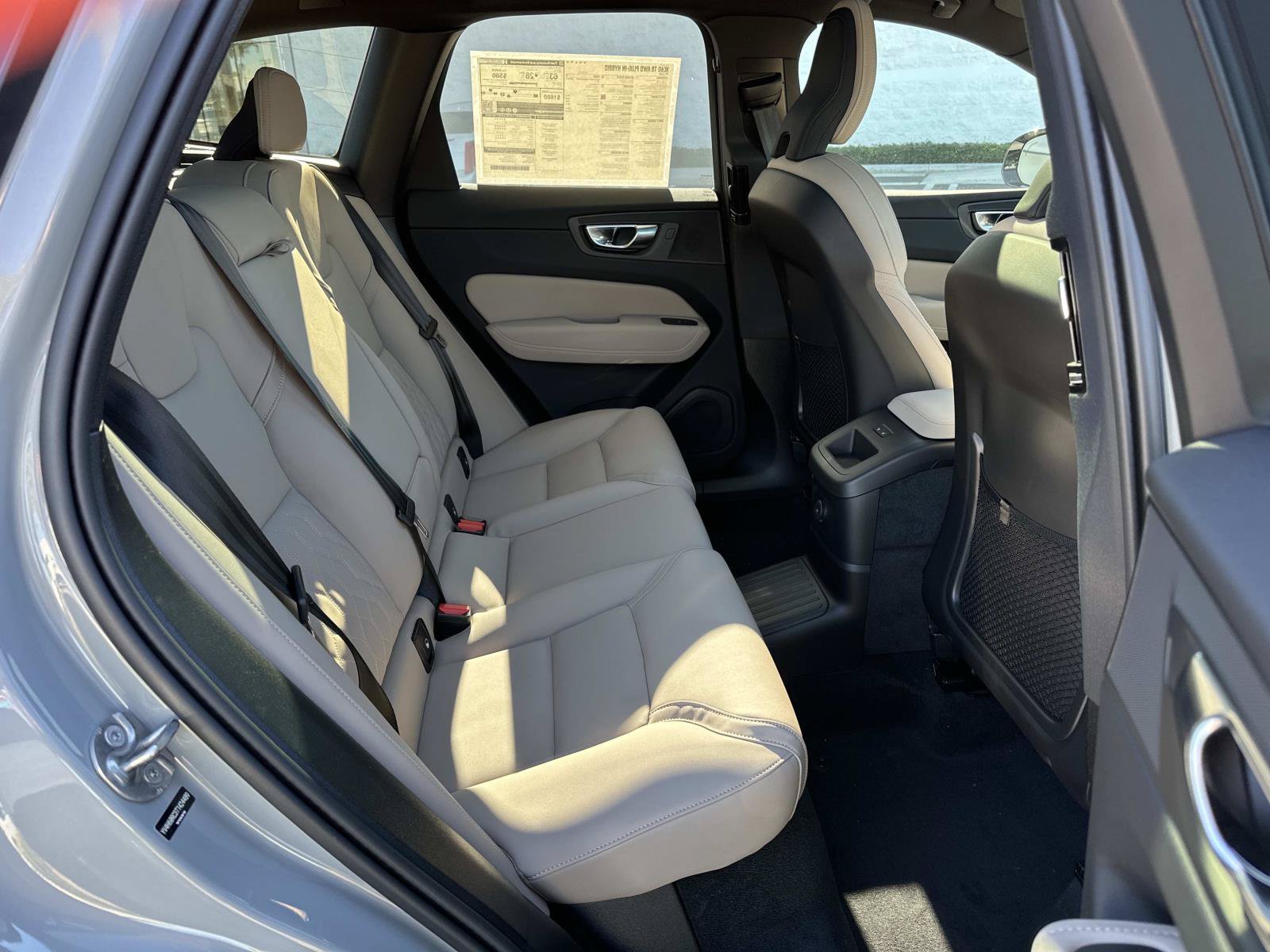 New 2026 Volvo XC60 T8 Plus w/ Climate Package AWD/4WD image 19