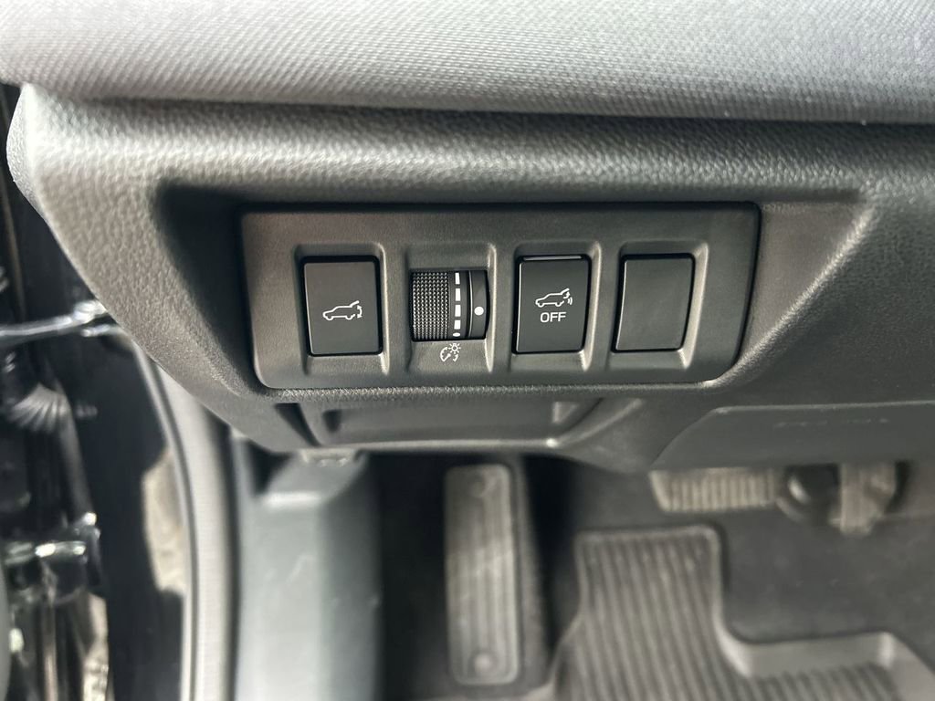 Certified 2025 Subaru Outback Premium image 17
