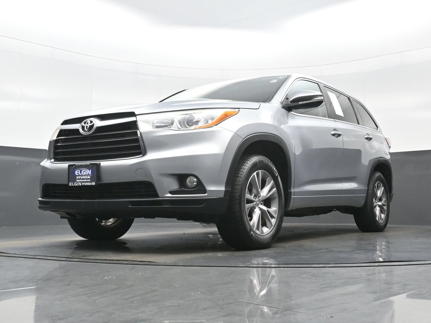Used 2014 Toyota Highlander Plus FWD image 25