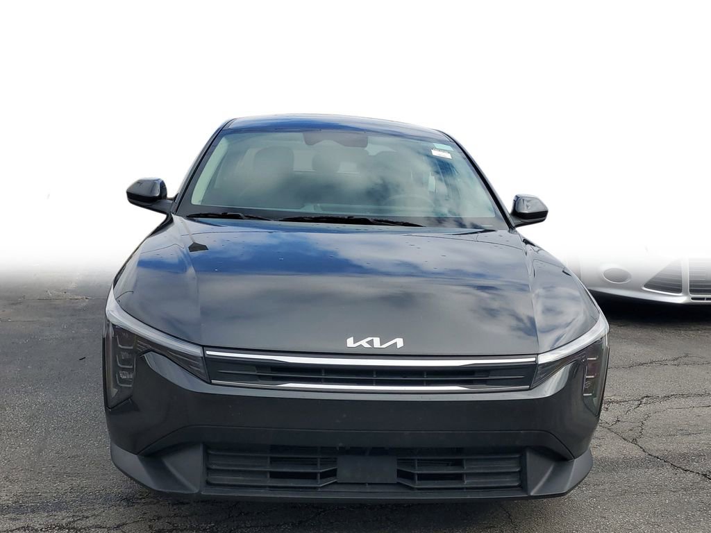 Used 2025 Kia K4 FWD image 2