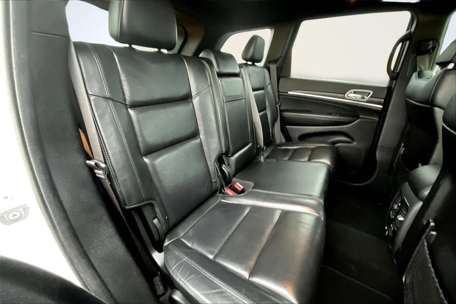 Used 2020 Jeep Grand Cherokee Limited image 27