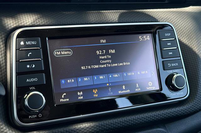 New 2025 Nissan Kicks Play S image 18