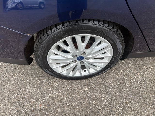 Used 2017 Ford Focus Titanium FWD image 12