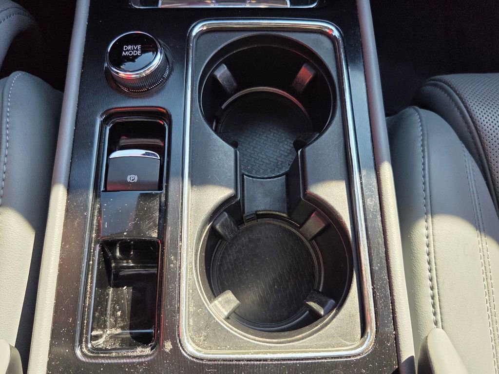 Used 2022 Lincoln Corsair Reserve w/ Equipment Group 201A image 23