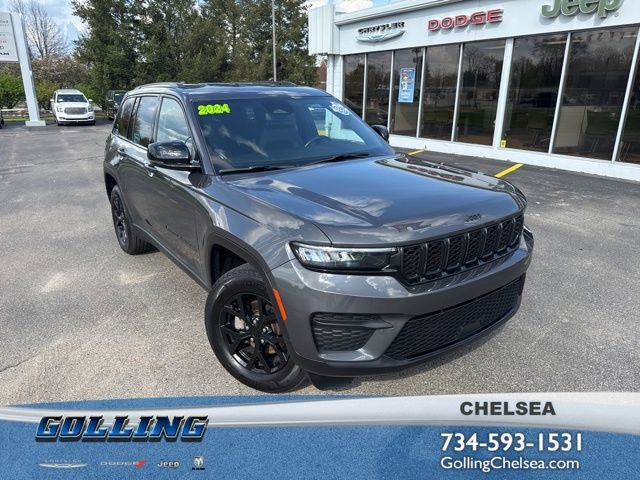 Certified 2024 Jeep Grand Cherokee Altitude AWD/4WD image 1