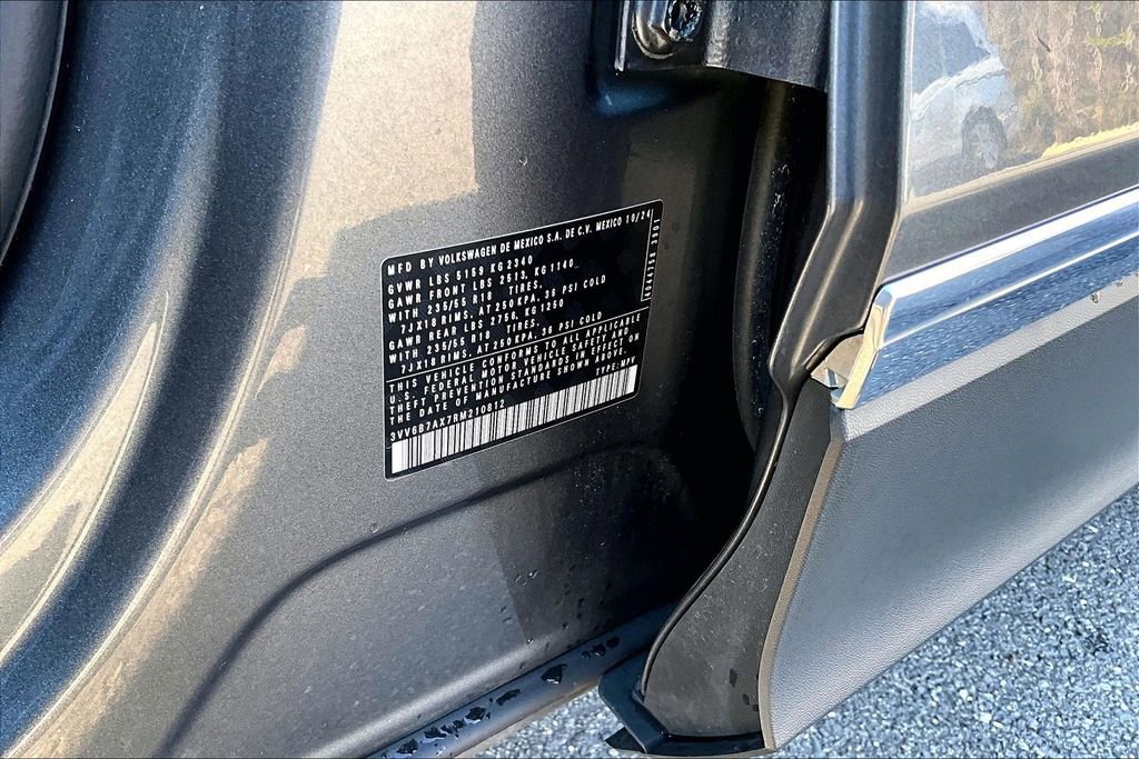 Used 2024 Volkswagen Tiguan Wolfsburg Edition image 13