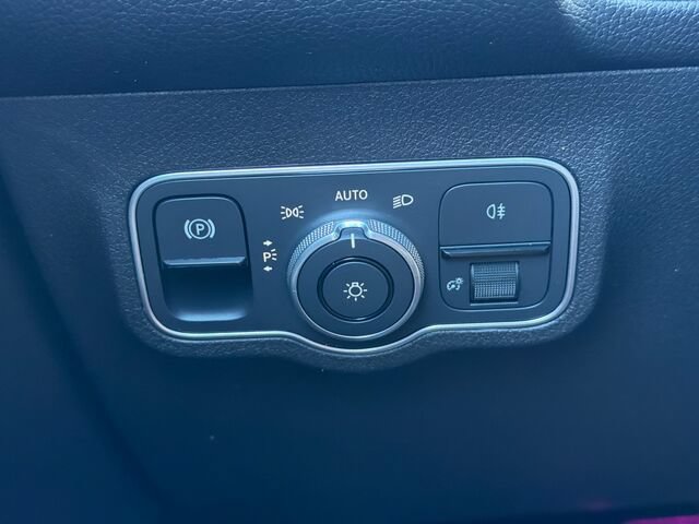 Certified 2024 Mercedes-Benz EQB 300 4MATIC image 32