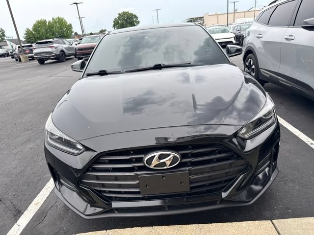 Used 2019 Hyundai Veloster 2.0 FWD image 2
