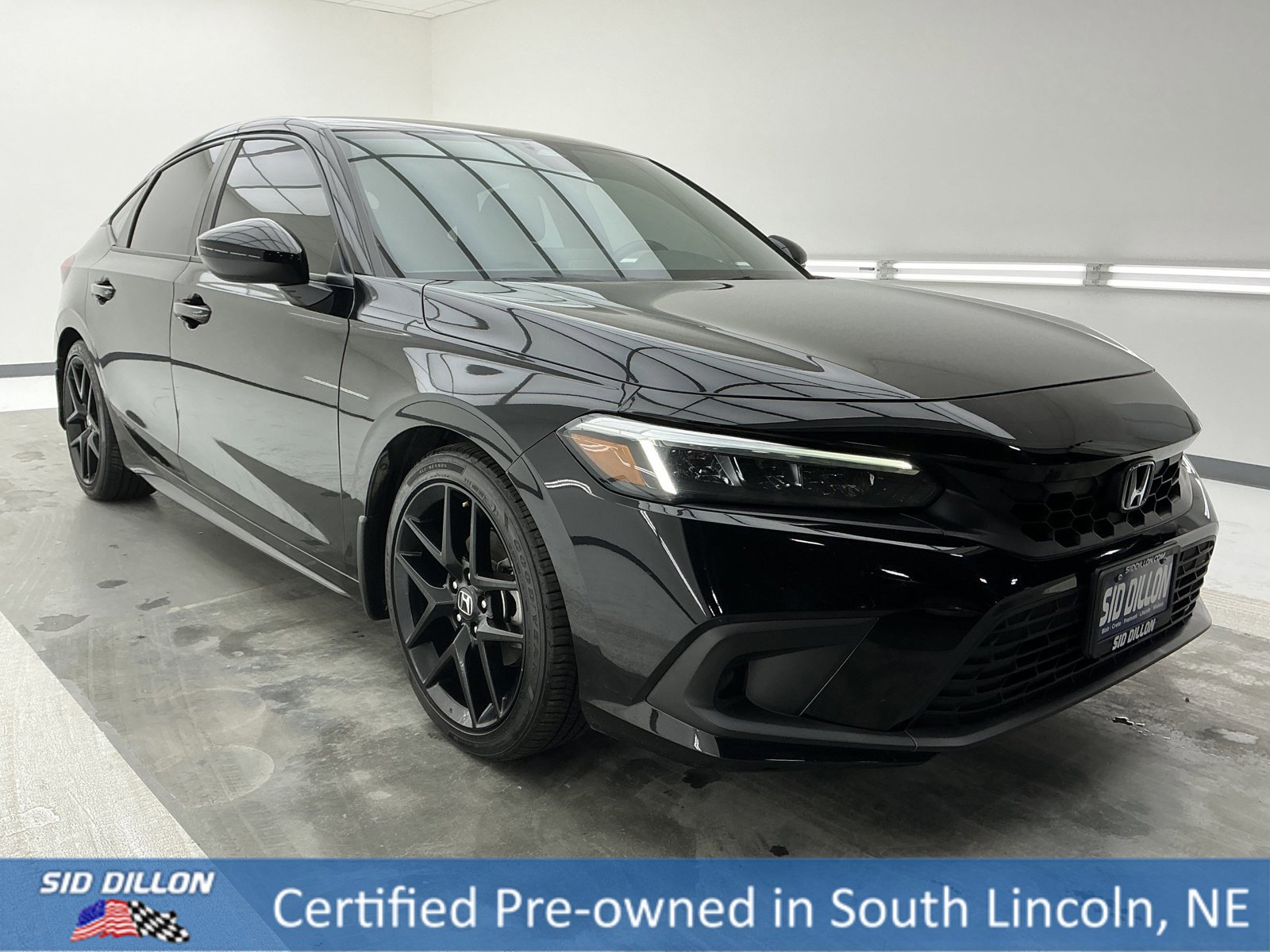 Used 2023 Honda Civic Sport image 3