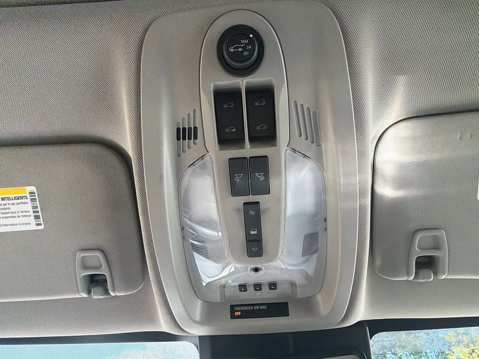 Used 2016 Chevrolet Equinox LTZ w/ Enhanced Convenience Package FWD image 30