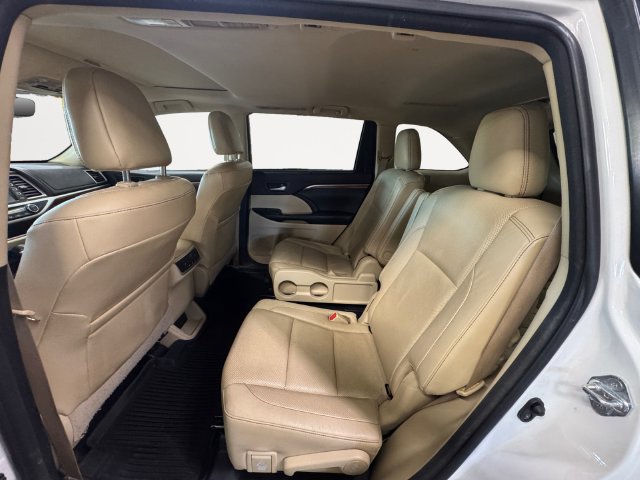 Used 2018 Toyota Highlander Limited AWD/4WD image 21