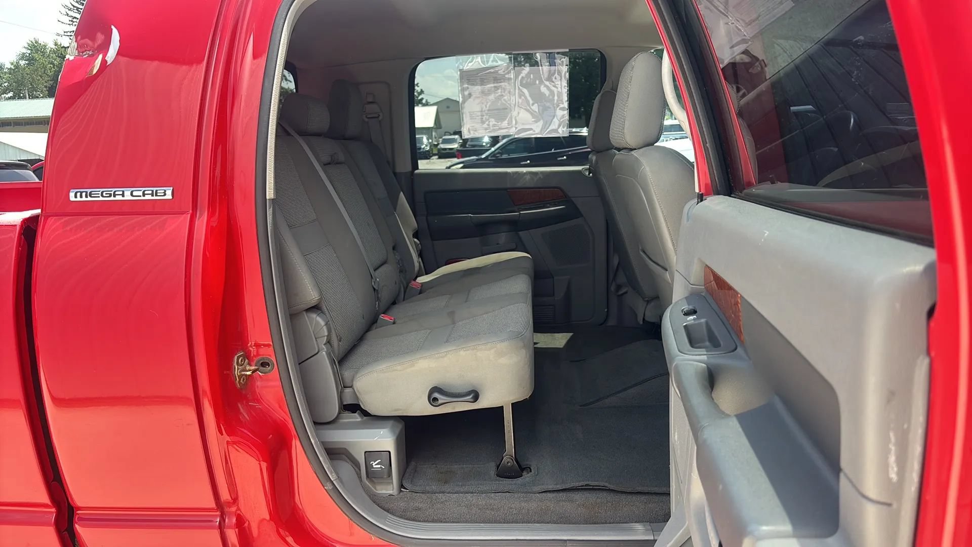 Used 2006 Dodge Ram 3500 Truck SLT w/ Light Group AWD/4WD image 15
