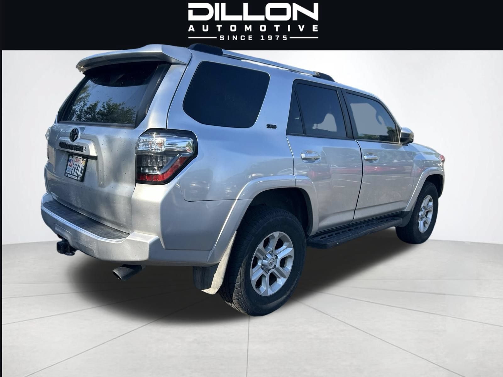 Used 2022 Toyota 4Runner SR5 AWD/4WD image 21