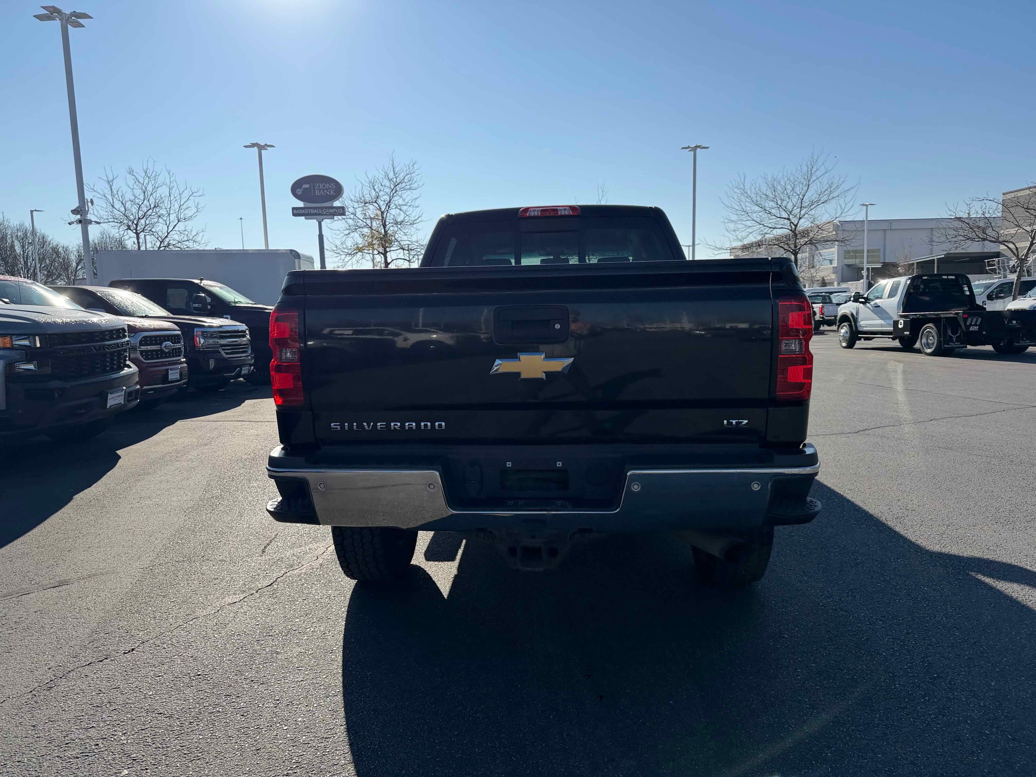 Used 2015 Chevrolet Silverado 2500 LTZ w/ LTZ Plus Package image 6