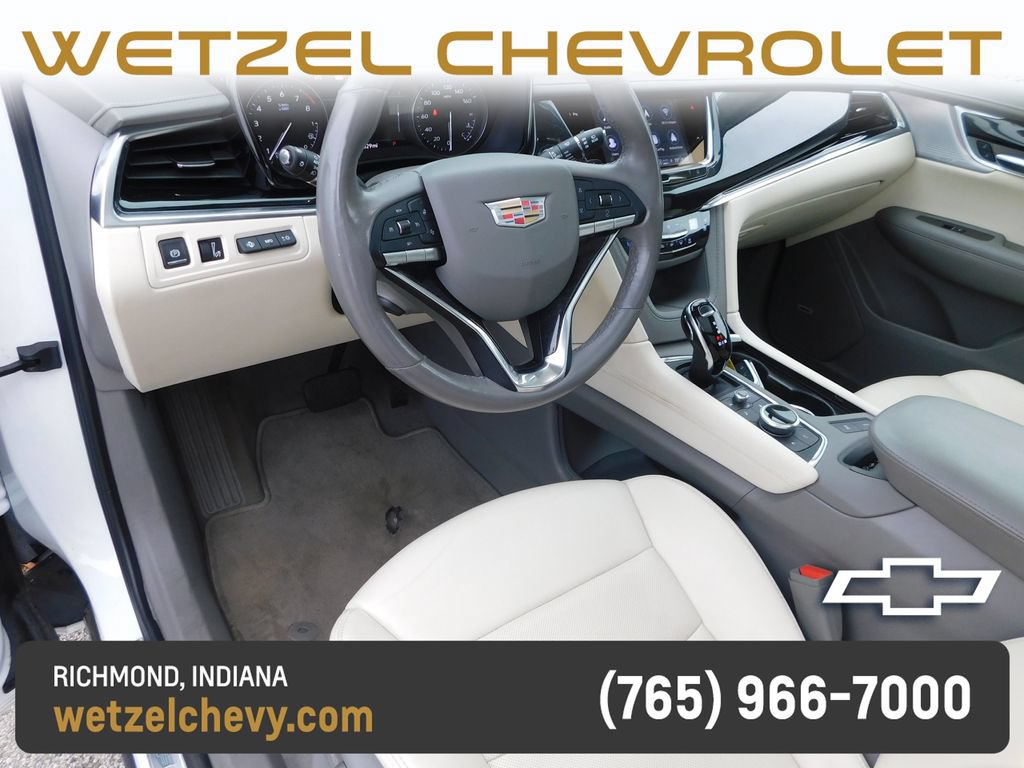 Used 2023 Cadillac XT6 Premium Luxury w/ Technology Package AWD/4WD image 15