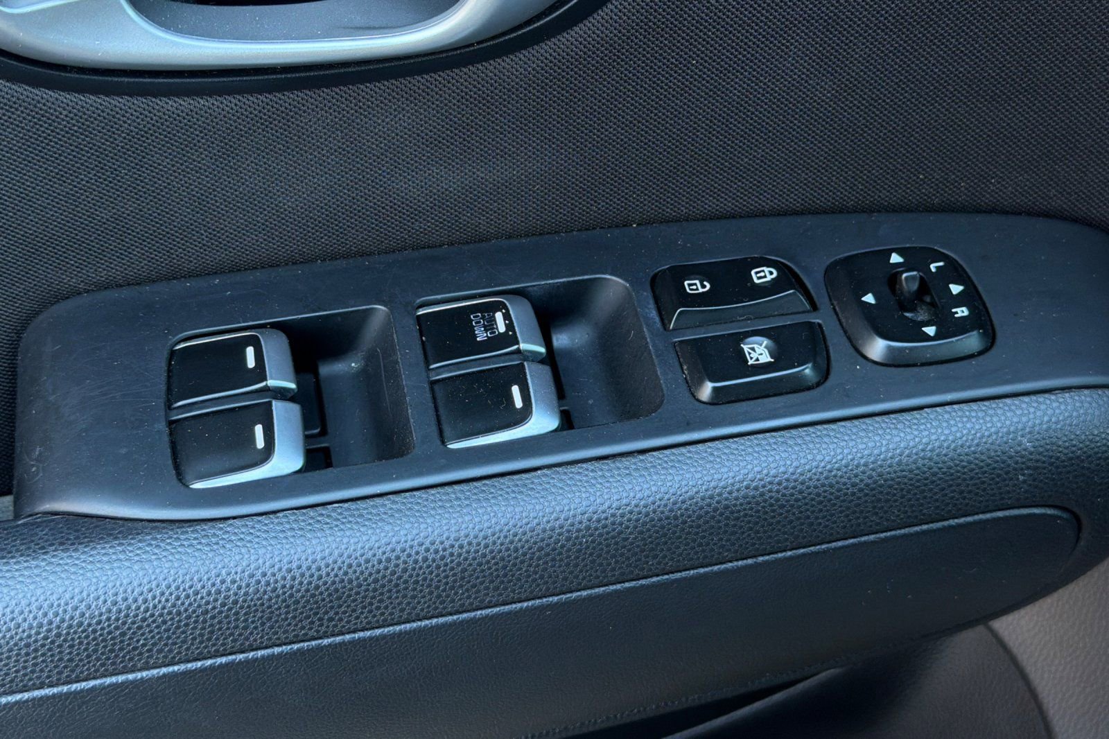 Used 2018 Kia Soul image 11