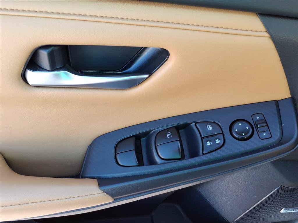 Used 2024 Nissan Sentra SV w/ SV Premium Package FWD image 20