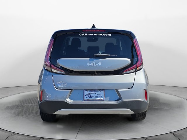Used 2024 Kia Soul LX w/ LX Technology Package FWD image 4