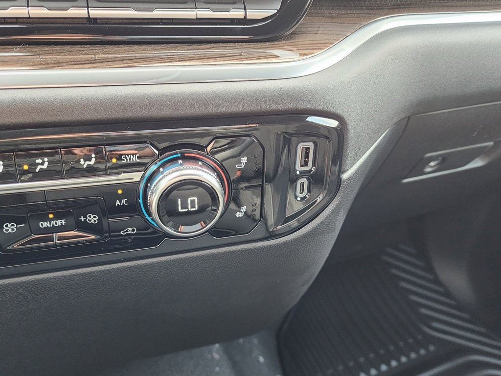 New 2026 GMC Sierra 1500 Elevation image 30