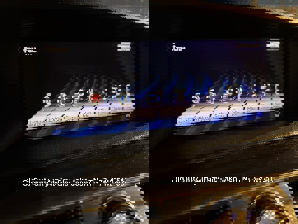 Used 2014 Lexus LS 460 image 33