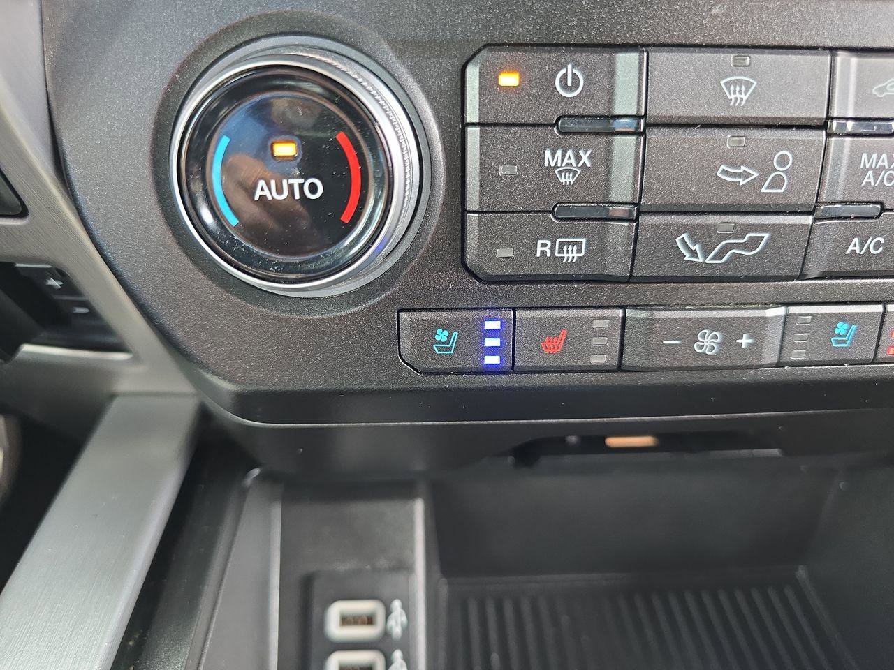 Used 2019 Ford F150 Platinum w/ Equipment Group 701A Luxury image 24