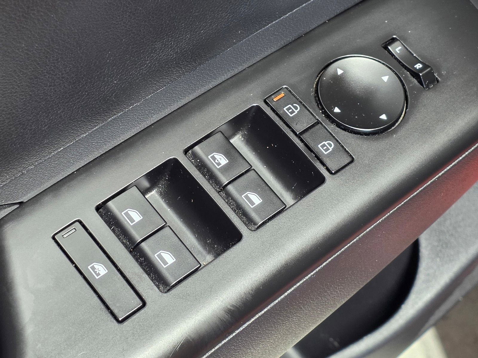 Certified 2024 Hyundai Kona SE FWD image 21