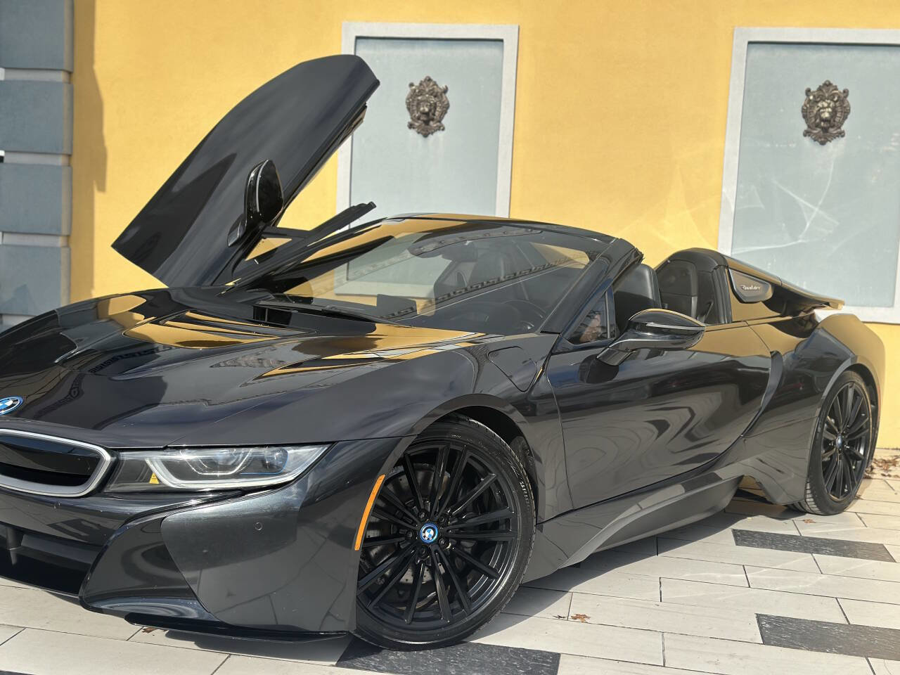 Used 2019 BMW i8 Roadster AWD/4WD image 20
