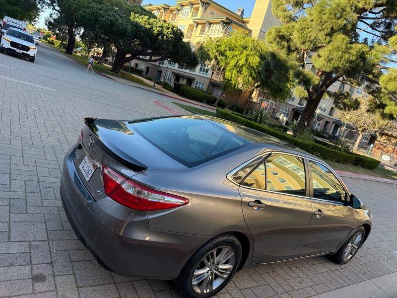Used 2016 Toyota Camry SE FWD image 23