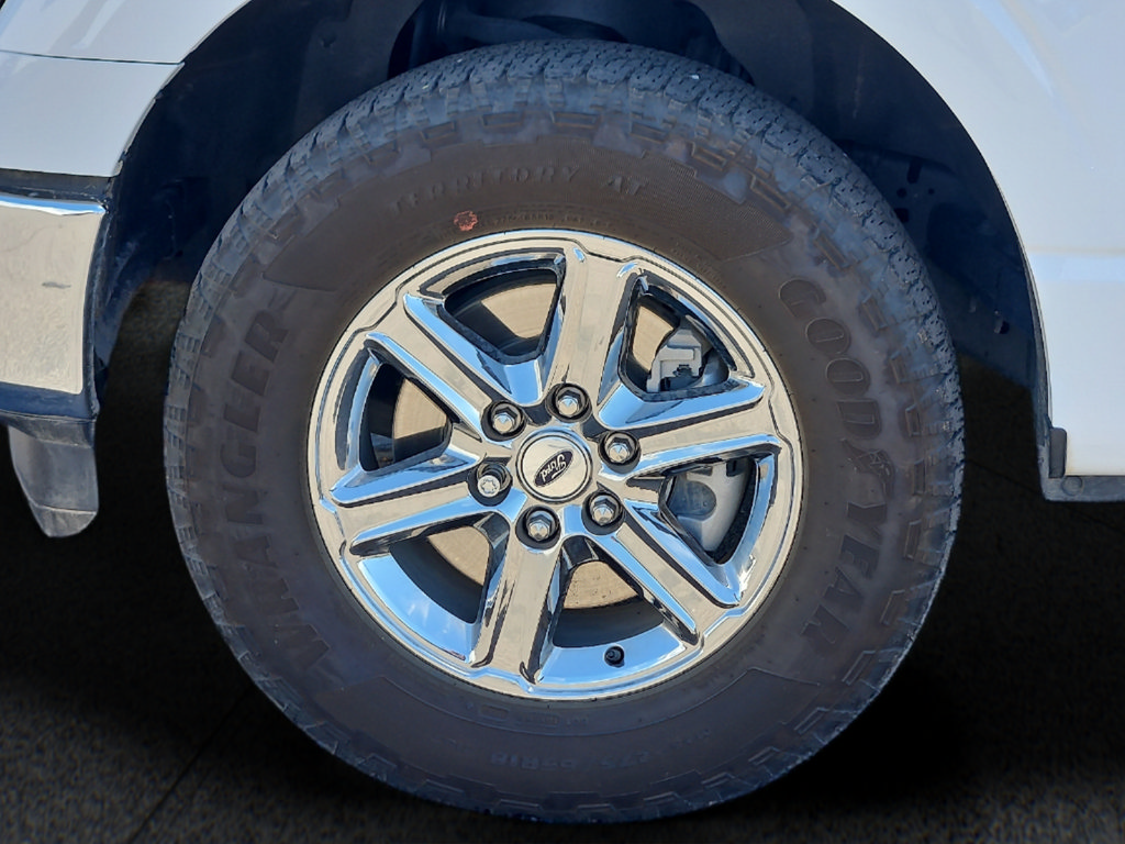 Used 2025 Ford F150 XLT w/ Equipment Group 301A Standard AWD/4WD image 9
