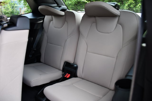New 2026 Volvo XC90 B6 Plus w/ Protection Package Premier AWD/4WD image 17