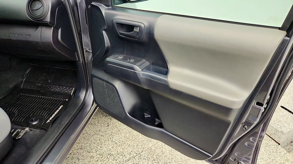 Used 2018 Toyota Tacoma SR RWD image 24