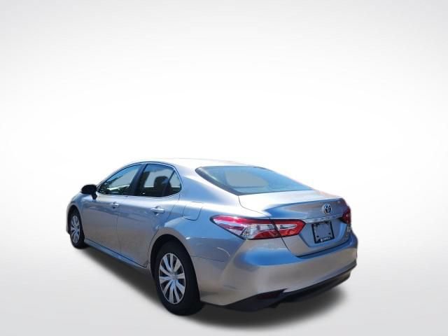 Used 2018 Toyota Camry LE FWD image 4