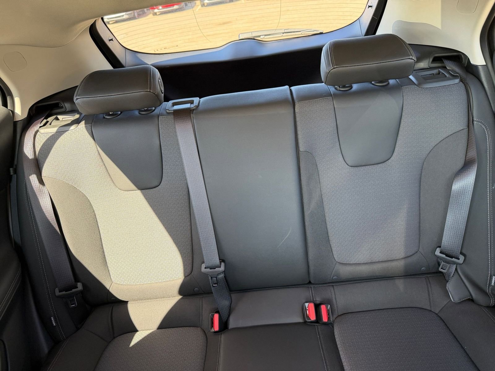 Used 2025 Buick Encore GX Preferred image 36