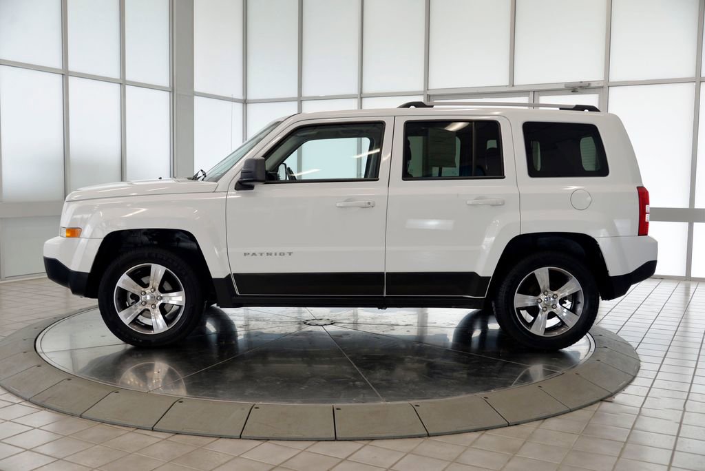 Used 2016 Jeep Patriot High Altitude AWD/4WD image 5
