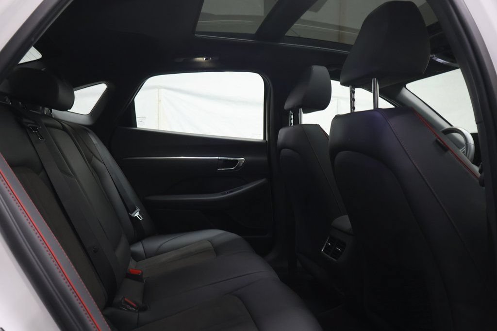 Used 2023 Hyundai Sonata SEL Plus FWD image 13