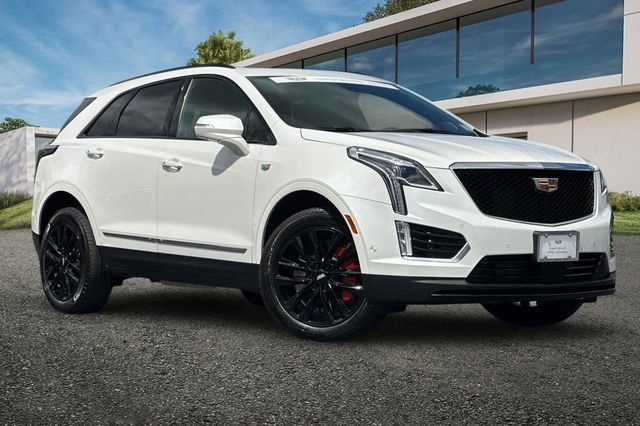 Certified 2023 Cadillac XT5 Sportv w/ Technology Package AWD/4WD image 1