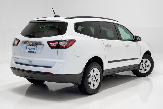 Used 2017 Chevrolet Traverse LS FWD image 32