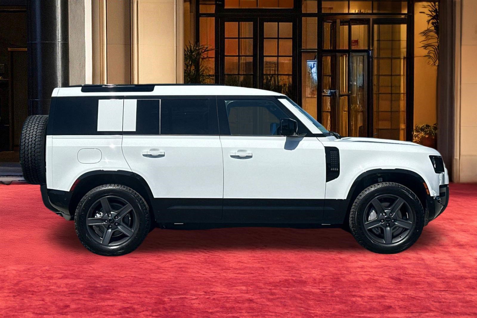 New 2026 Land Rover Defender 110 X-Dynamic SE AWD/4WD image 7