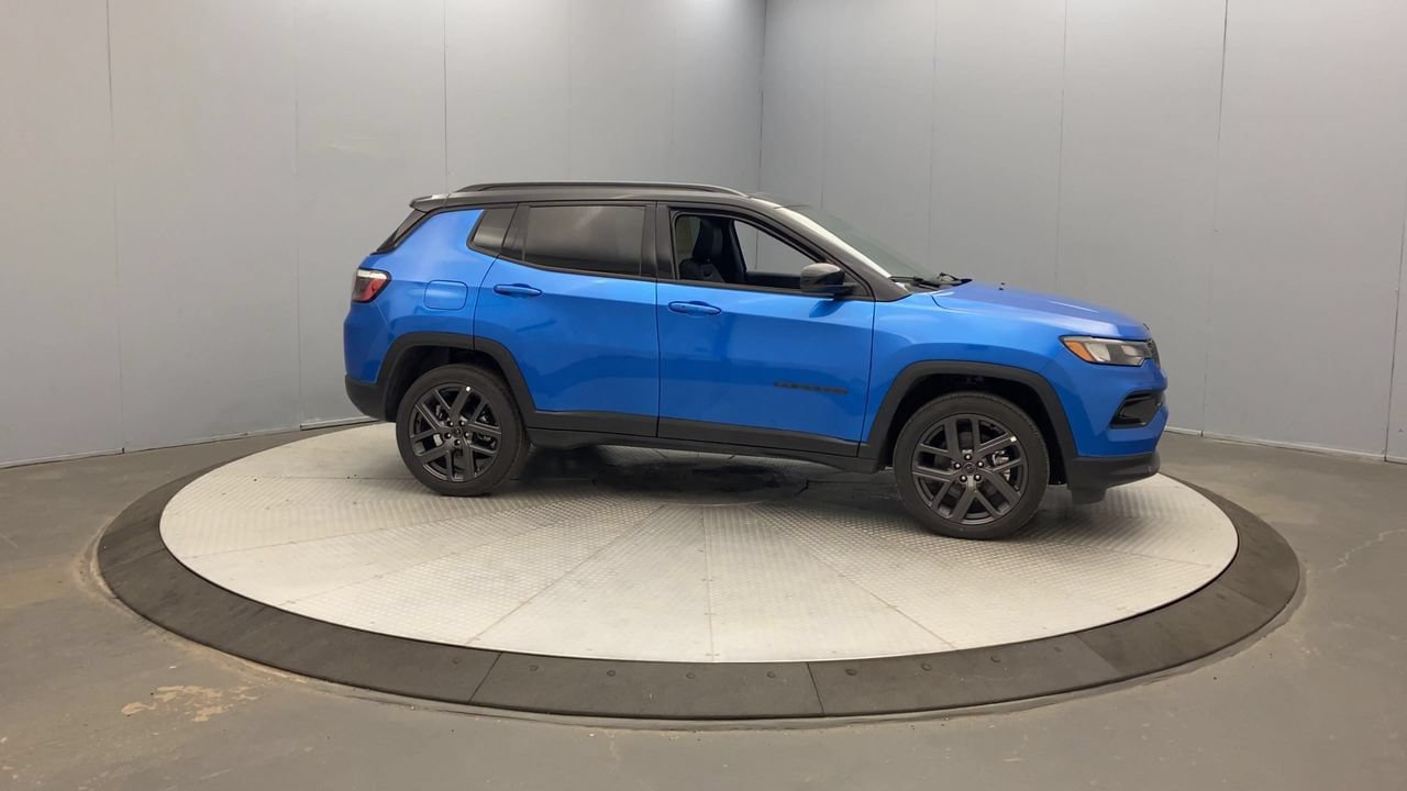 New 2026 Jeep Compass Limited w/ Sun, Sound & Navigation Group AWD/4WD image 6