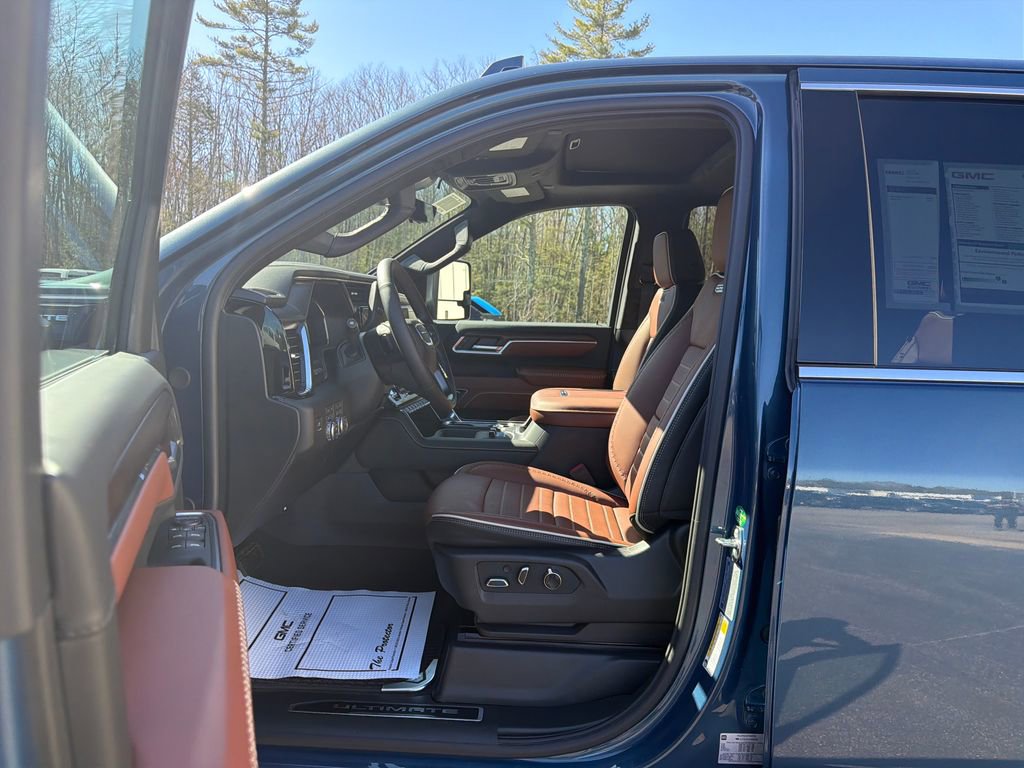 New 2026 GMC Sierra 3500 Denali Ultimate AWD/4WD image 9