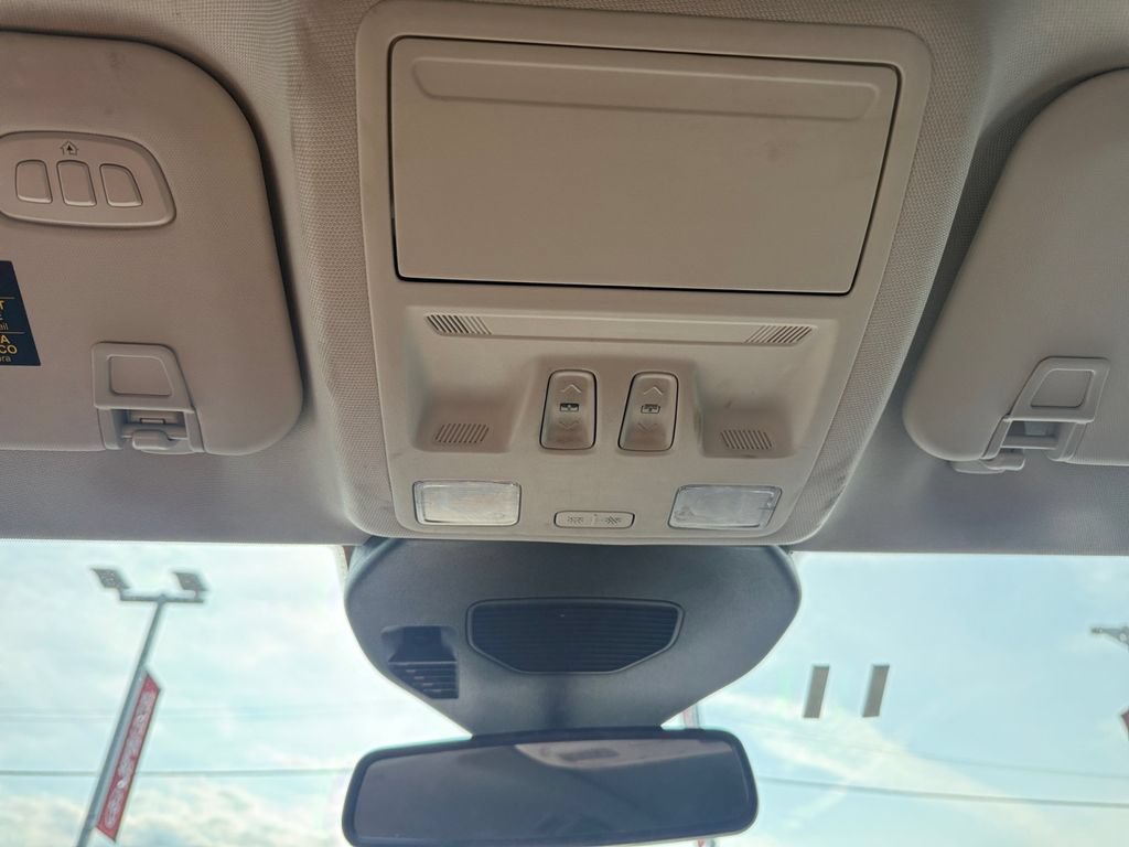 Used 2025 Ford Escape Platinum AWD/4WD image 39